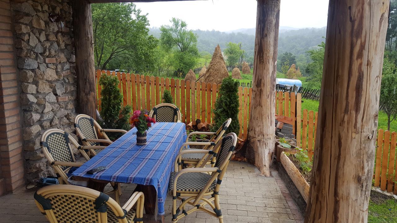 Hotel Casa Din Piatra à Poiana  Extérieur photo